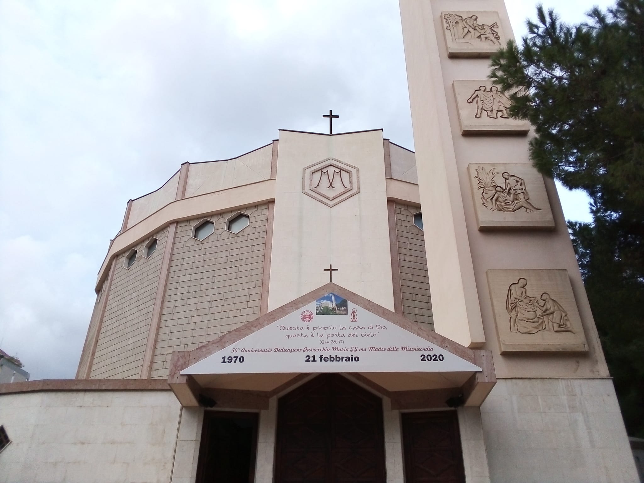 Parrocchia Maria SS Madre Misericordia celebra 50° dedicazione
